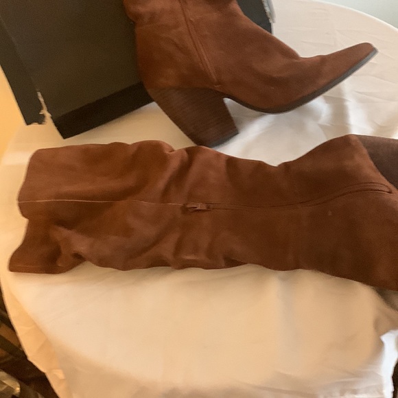 New Slouchy rust suede Boot - Picture 3 of 6